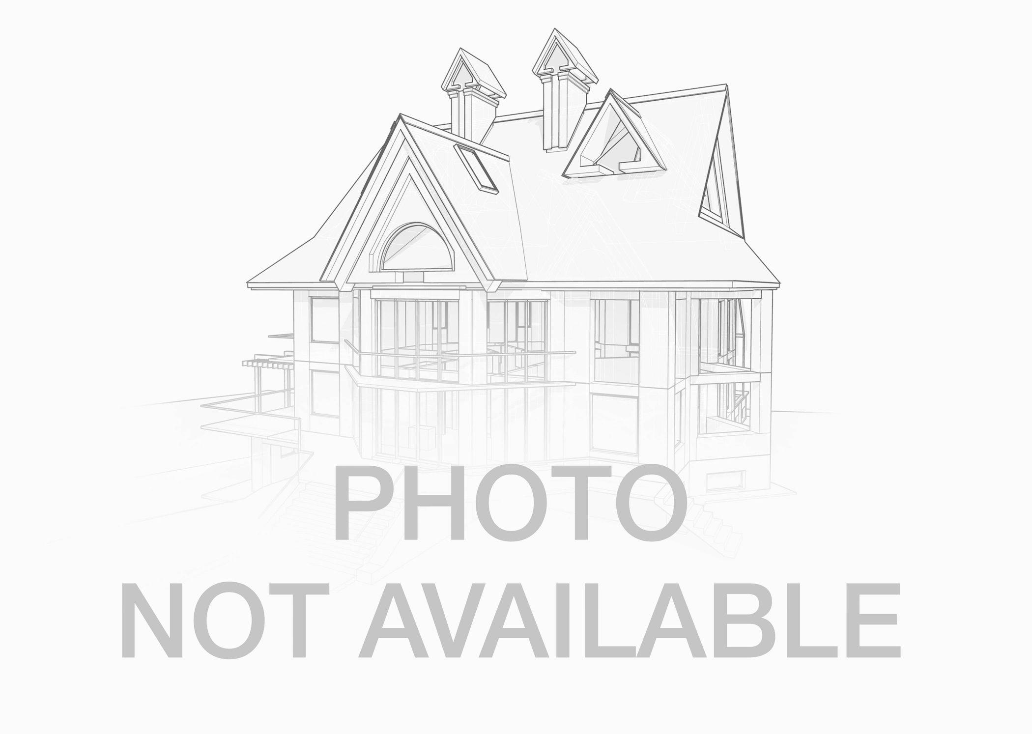 1137 N Claremont Drive 